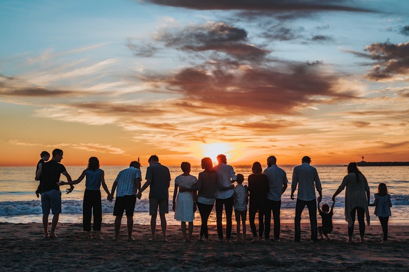 Family Reunion Planning Guide: Organize a Memorable Gathering